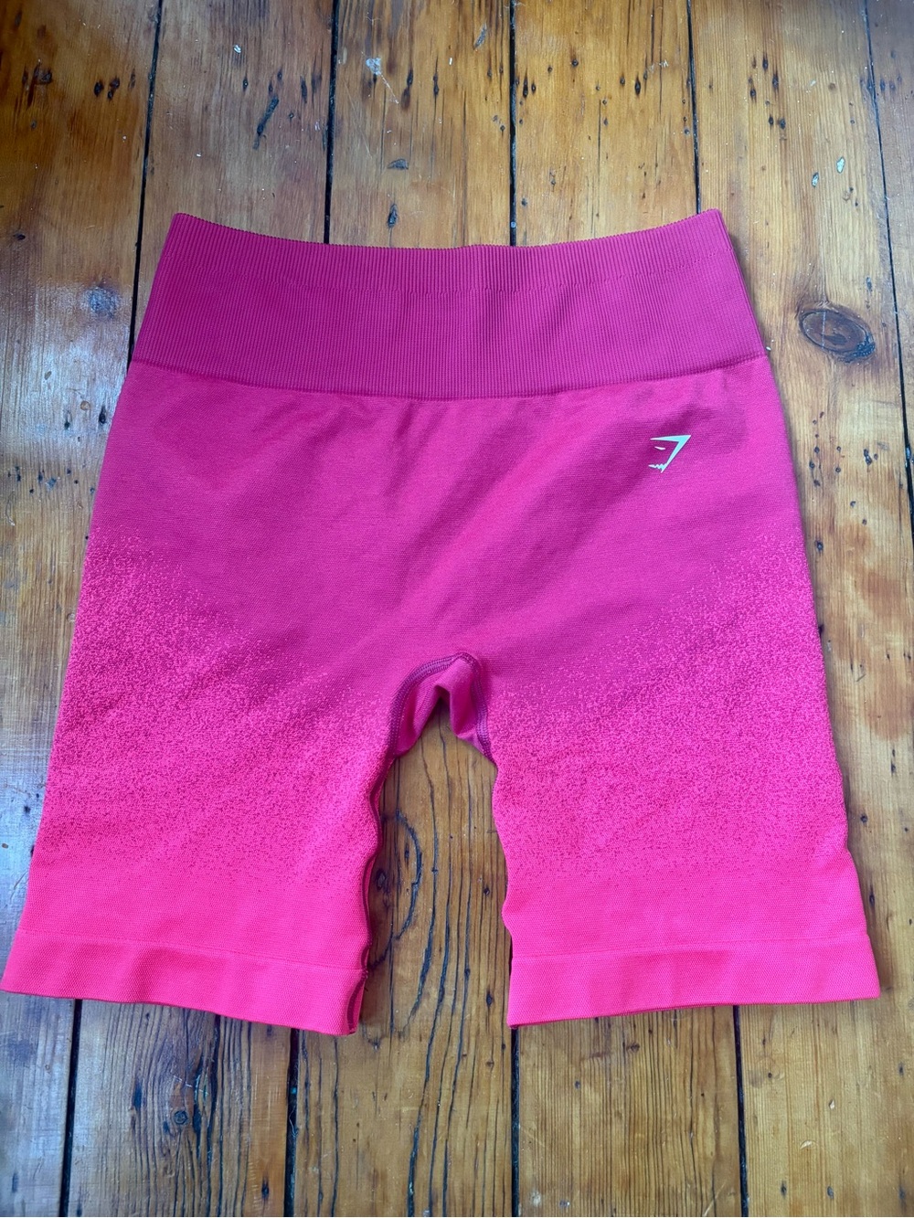 Gymshark Seamless High-Waist Bike Shorts - Fuchsia Pink
